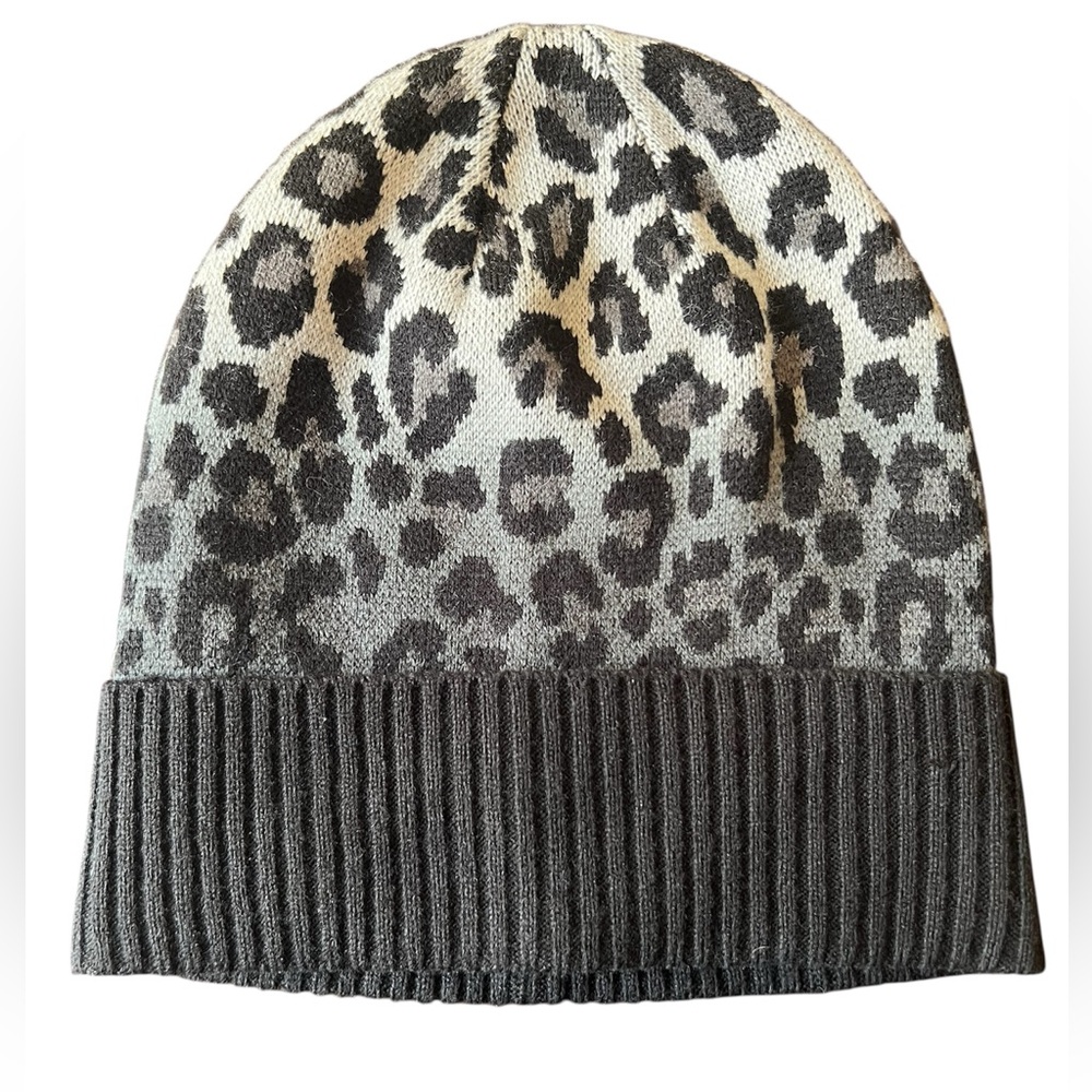 3/$20 💜 MICHAEL KORS Leopard Print Knit Hat Cap Ombré Grey